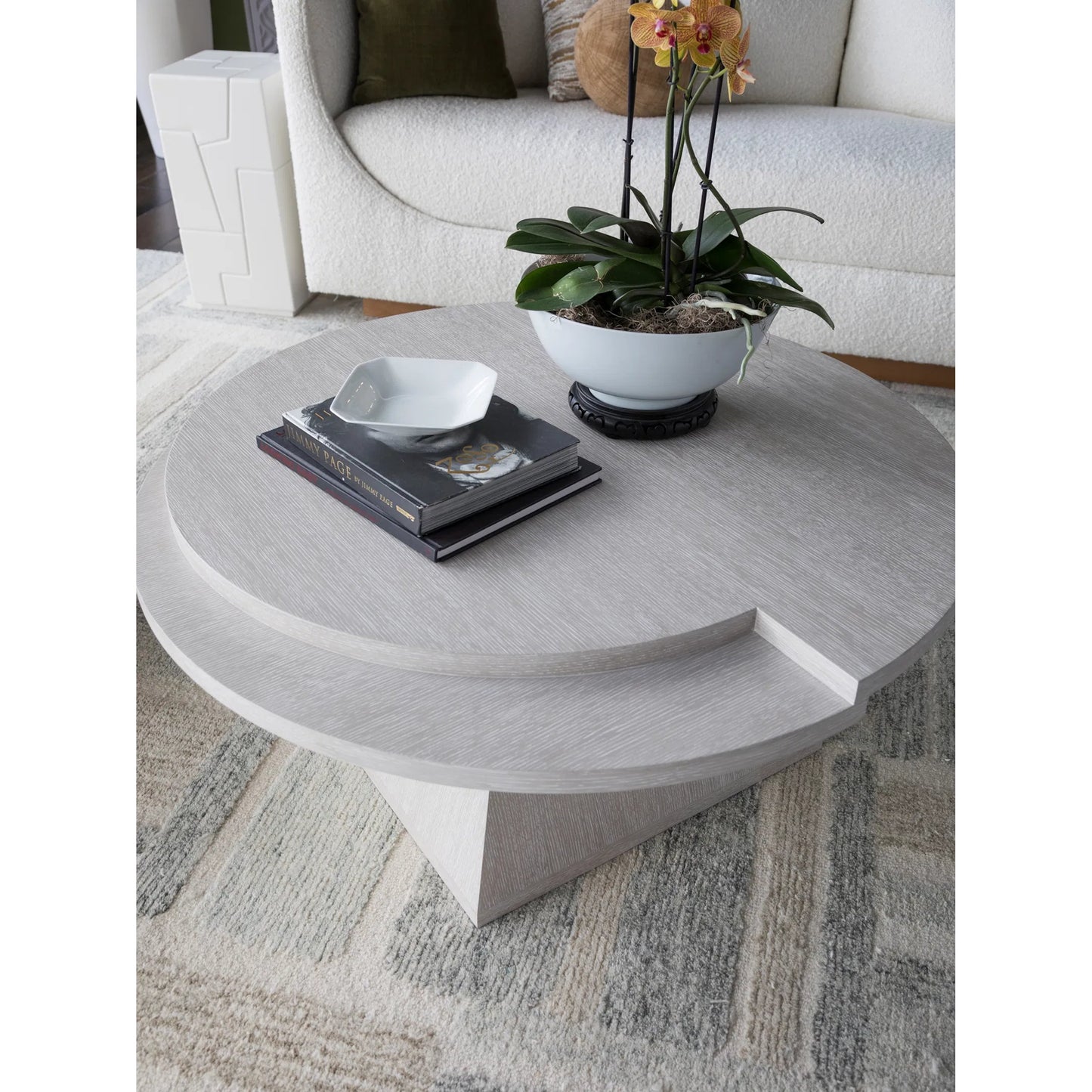 005 SI-2540388 | Lifestyle | Solimar Round Cocktail Table by Artistica Home in white oak. Made from white oak in a unique style.