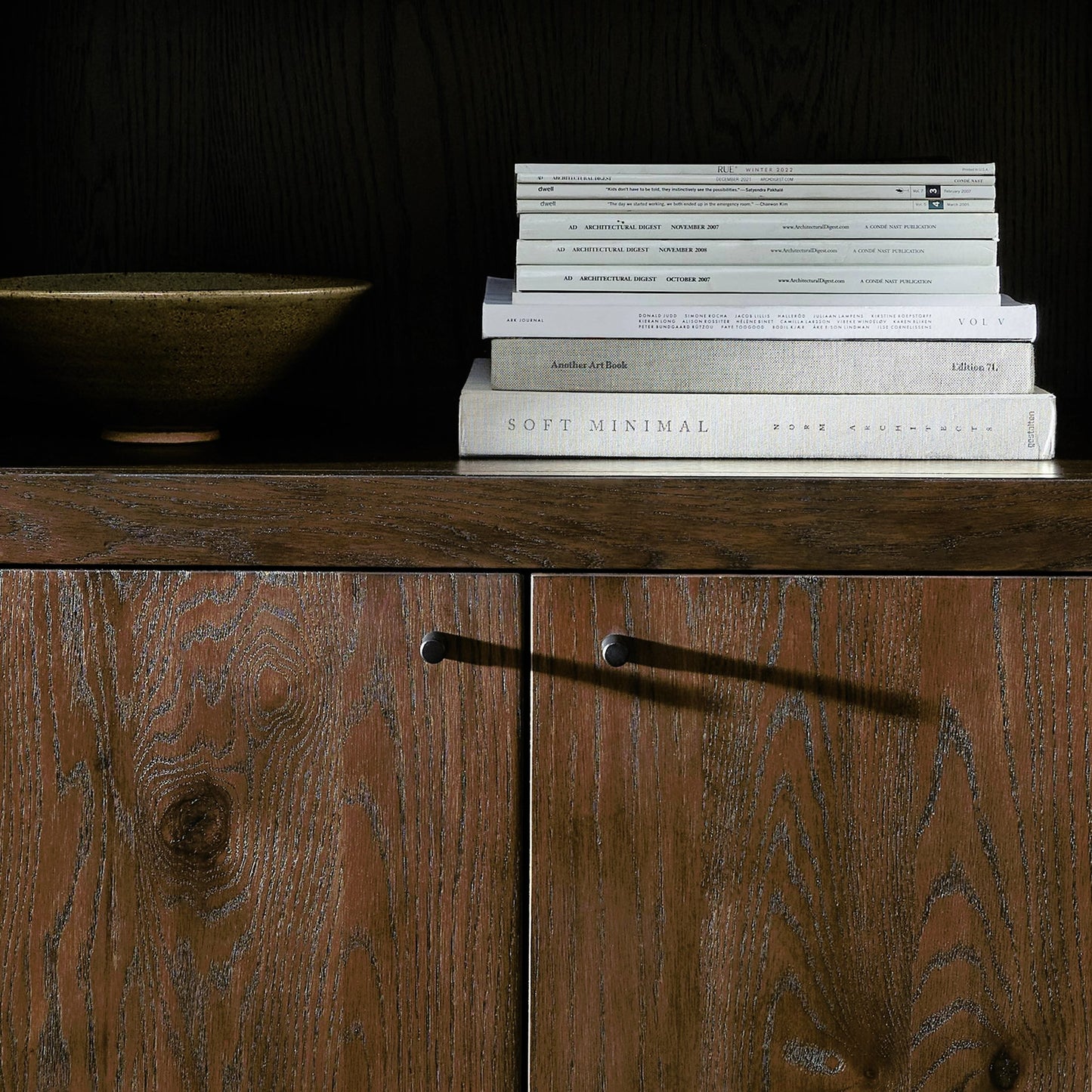 011 SI-2158551 | Closeup | Torrington Bookcase by Four Hands in umber oak veneer. Made from oak veneer, resawn oak in a modern style.