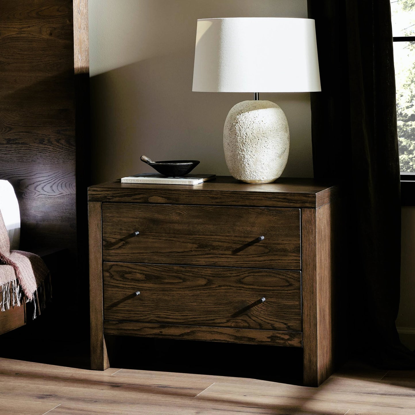015 SI-2158552 | Lifestyle | Torrington Charging Nightstand by Four Hands in umber oak, umber oak veneer and umber oak. Made from resawn oak, oak veneer in a modern style.