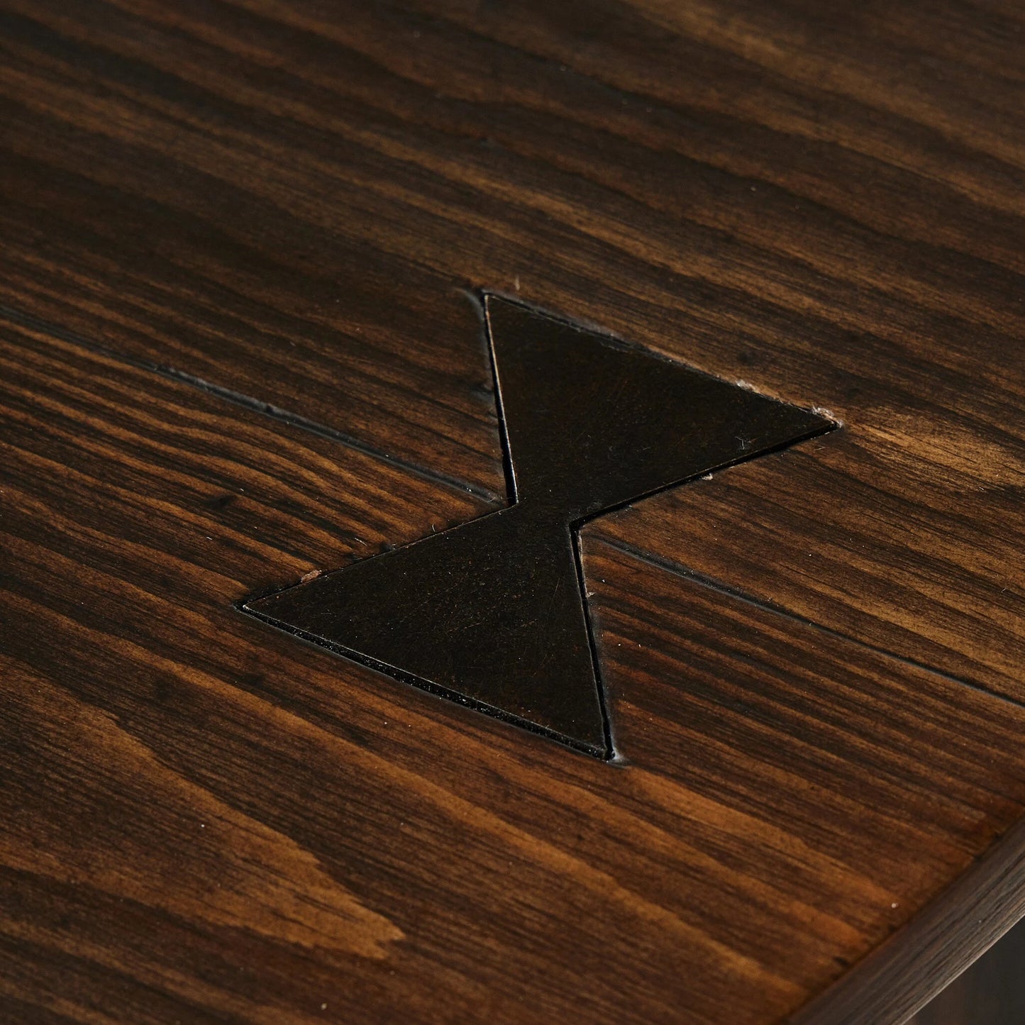 010 SI-2137645 | Closeup | The Pimms Table by Four Hands in aged brown. Made from solid pine, pine veneer, zinc alloy in a modern style.
