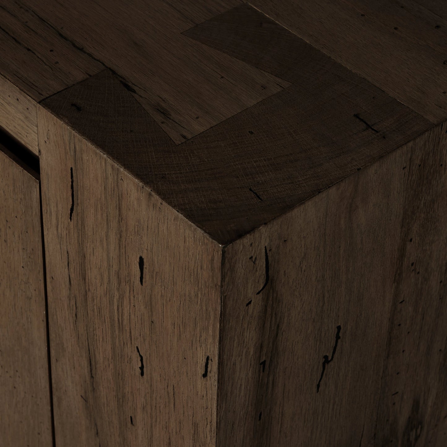 025 SI-2000877 | Closeup | Abaso Media Console by Four Hands. Made from thick oak veneer in a modern style.