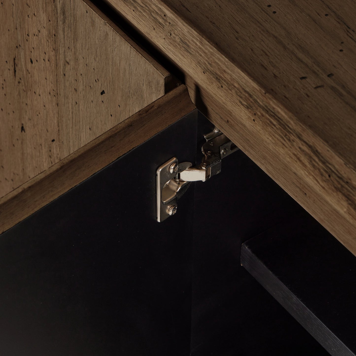 023 SI-2000877 | Closeup | Abaso Media Console by Four Hands. Made from thick oak veneer in a modern style.