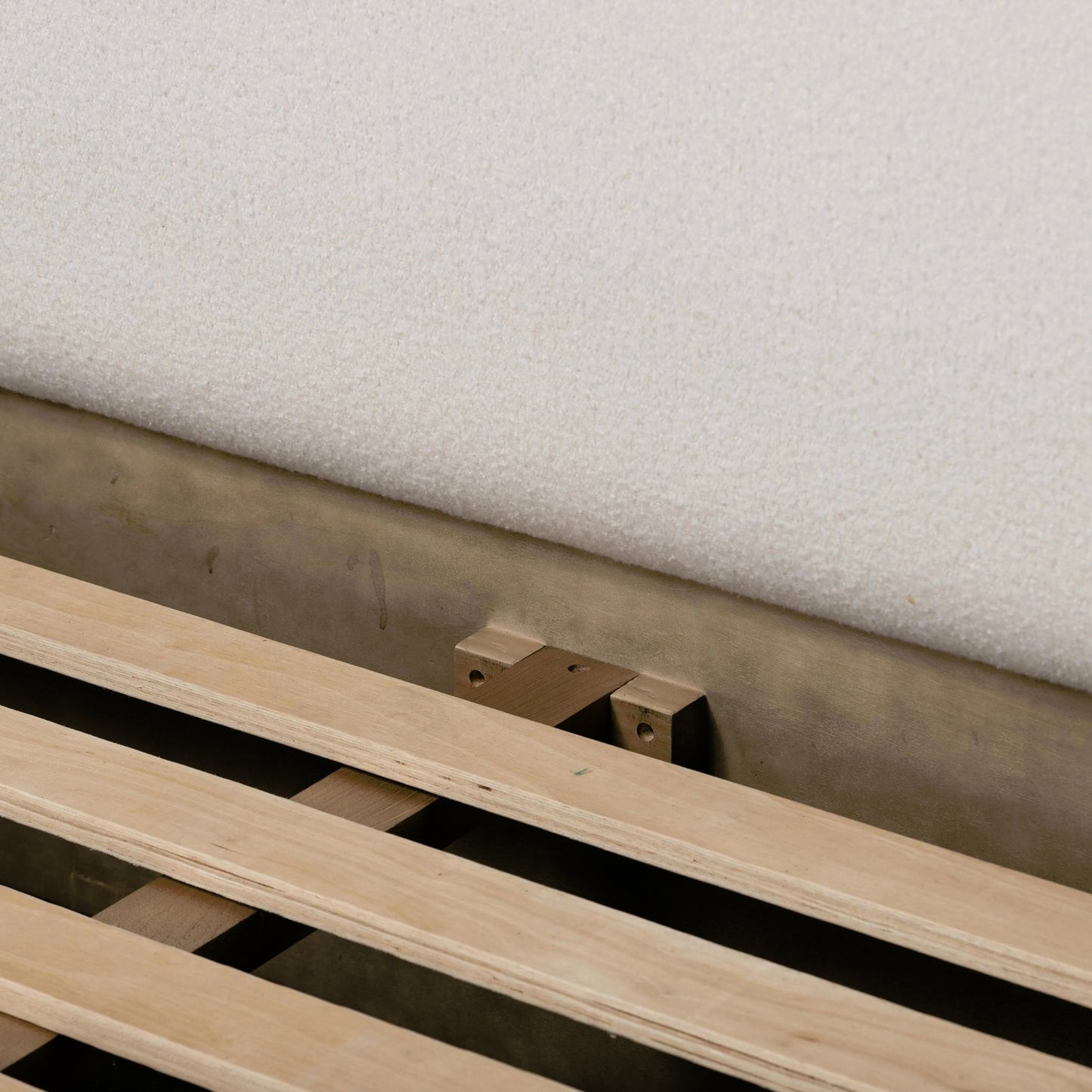 018 SI-2158410 | Closeup | Regan Bed by Four Hands in crete ivory, rustic fawn, rustic fawn veneer. Made from 100% polyester, solid oak, resawn oak in a modern style.