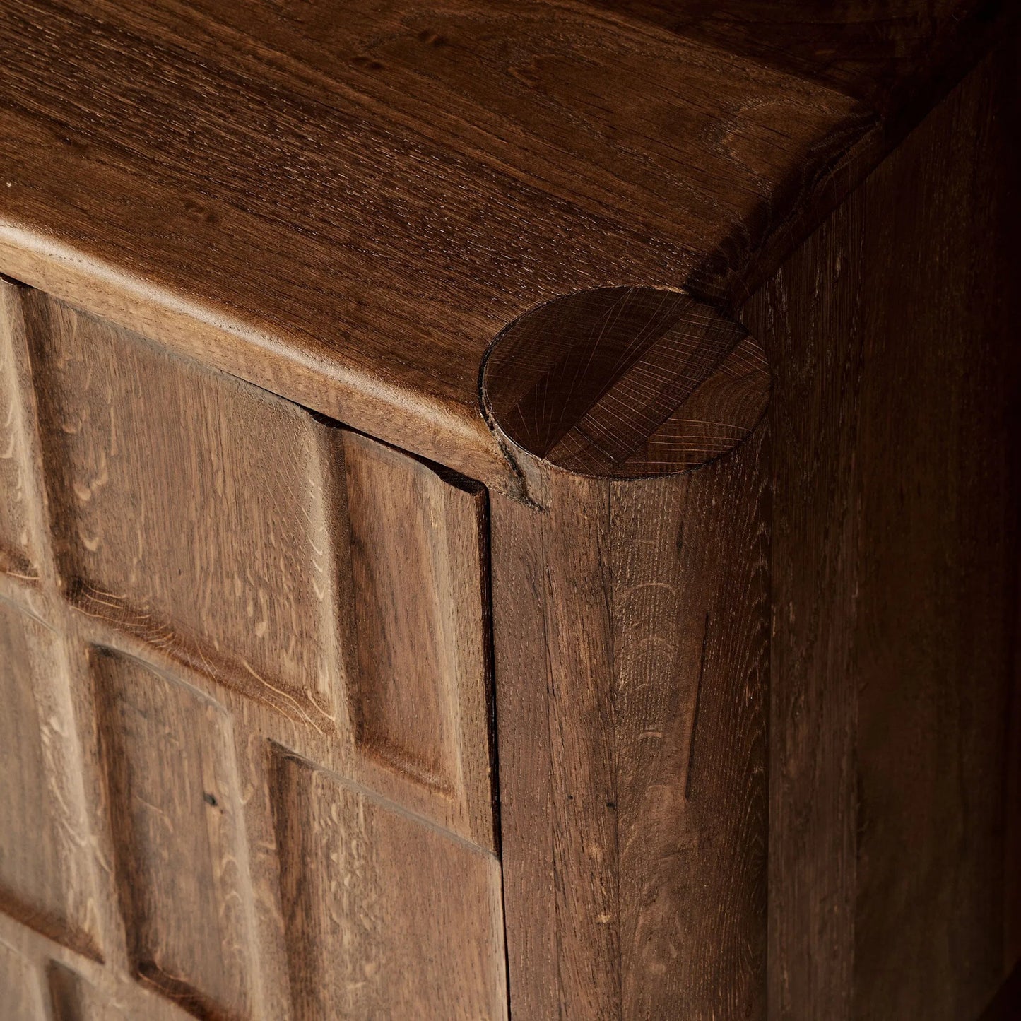 007 SI-2320054 | Closeup | Ezri Media Console by Four Hands in cocoa oak, carved cocoa oak. Made from solid oak in a unique style.