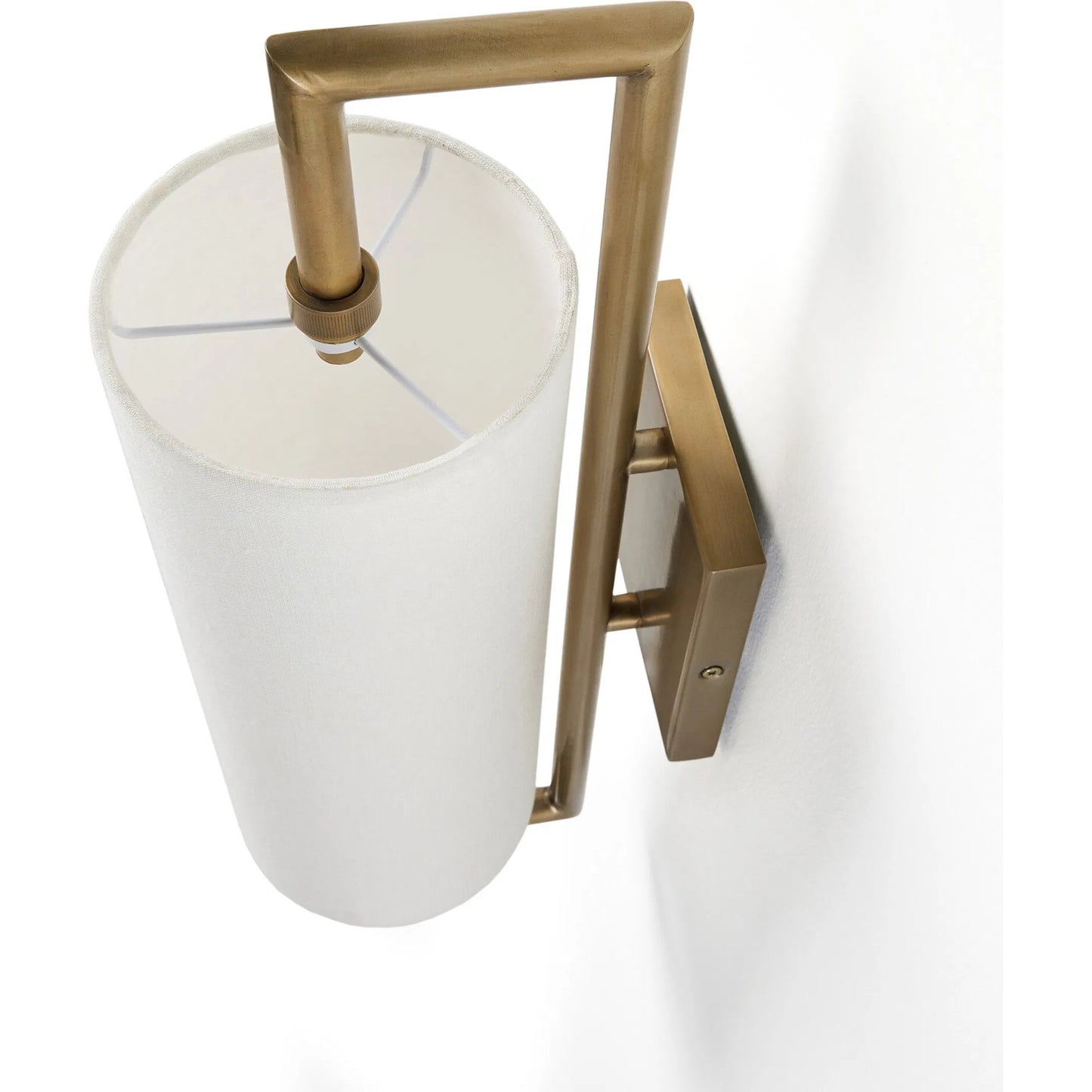 004 SI-2320073 | Closeup | Gordon Sconce by Four Hands in aged brass iron, black cord. Made from iron, thermoplastic in a transitional style.
