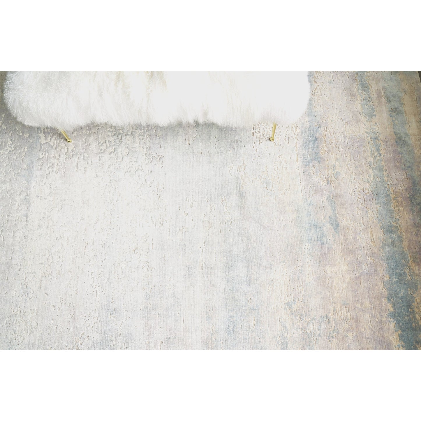 002 SI-1829377 | Closeup | Reflections Rug - Light Beige, Blue by Exquisite Rugs in light beige, blue. Made from bamboo silk in a unique style.