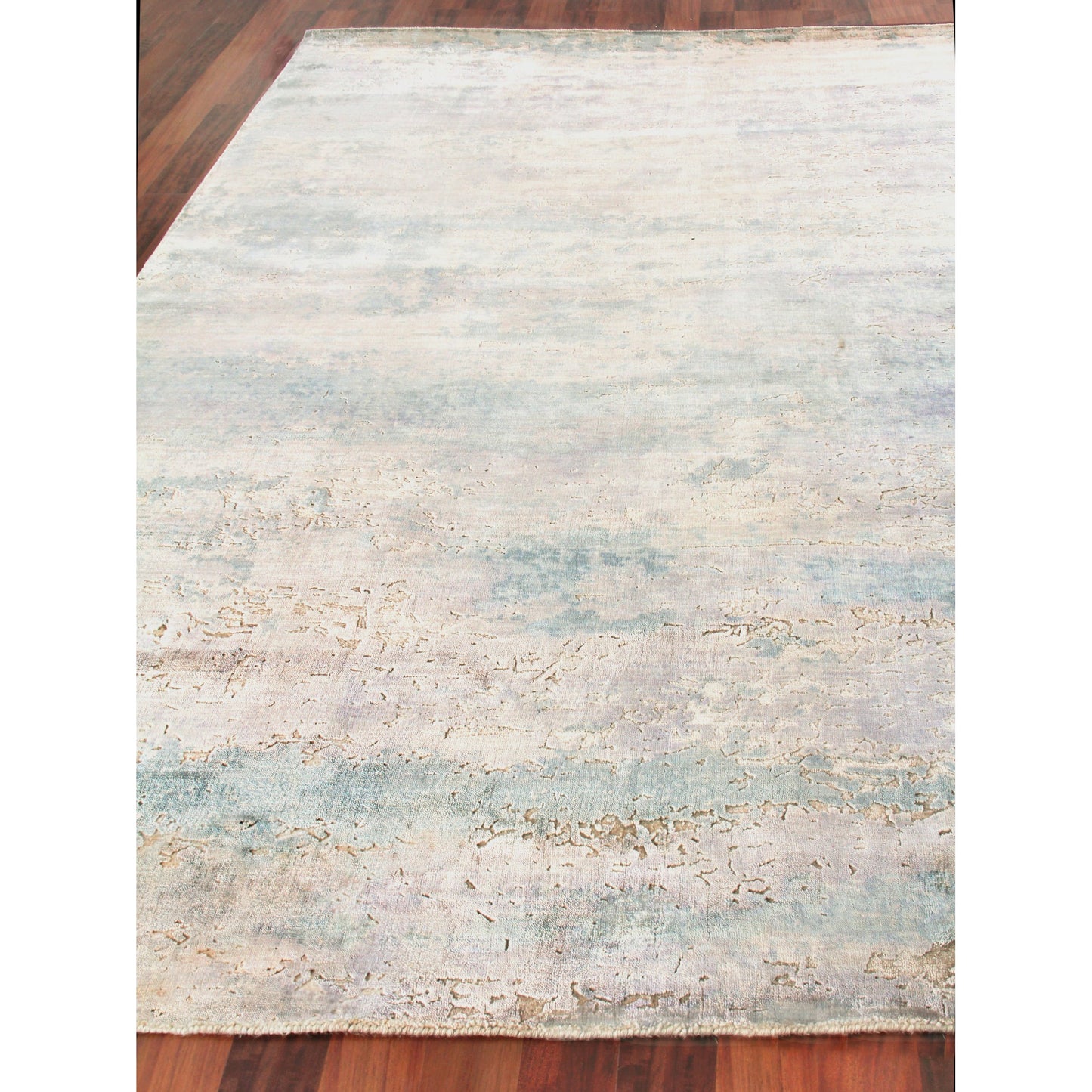 004 SI-1829377 | Closeup | Reflections Rug - Light Beige, Blue by Exquisite Rugs in light beige, blue. Made from bamboo silk in a unique style.