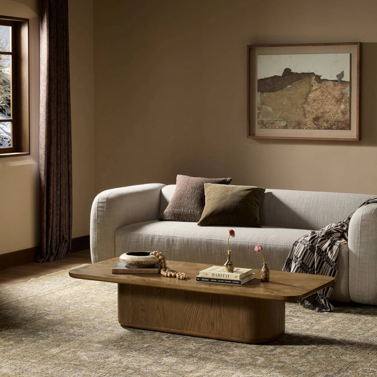 011 SI-2531668 | Lifestyle | Morley Coffee Table by Four Hands in rye medium burl oak veneer, rye oak veneer. Made from oak veneer, solid oak in a unique style.