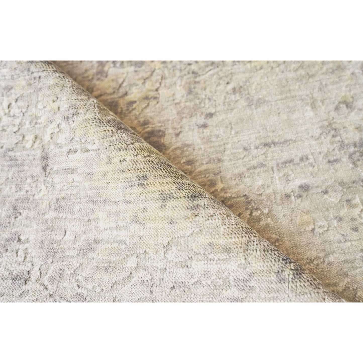 004 SI-1829389,SI-1829390,SI-1829392 | Closeup | Reflections Rug - Silver, Gray, Yellow by Exquisite Rugs in silver, gray, yellow. Made from bamboo silk in a unique style.