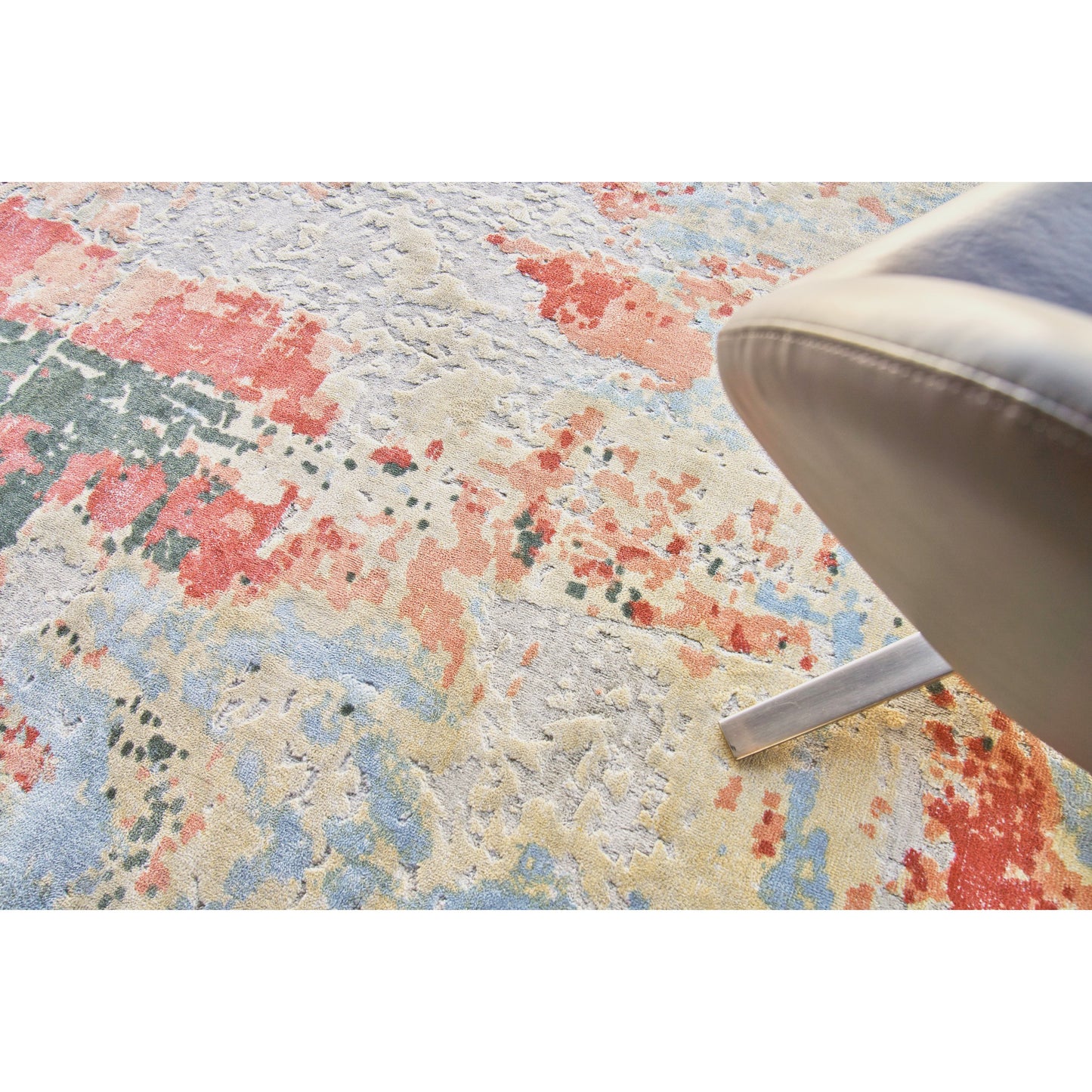 005 SI-1829416 | Lifestyle | Reflections 2621 Rug by Exquisite Rugs in blue, black. Made from bamboo silk in a unique style.