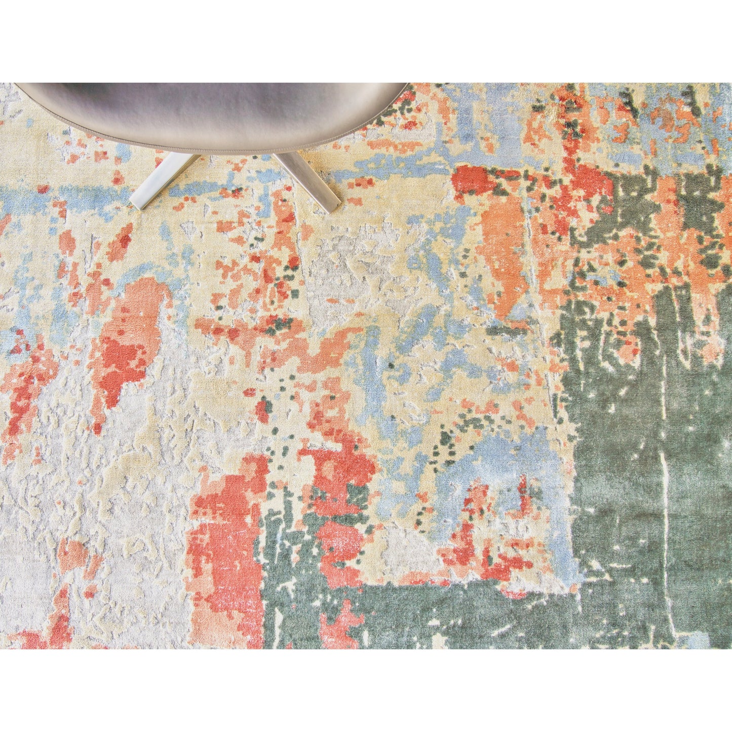 006 SI-1829416 | Lifestyle | Reflections 2621 Rug by Exquisite Rugs in blue, black. Made from bamboo silk in a unique style.