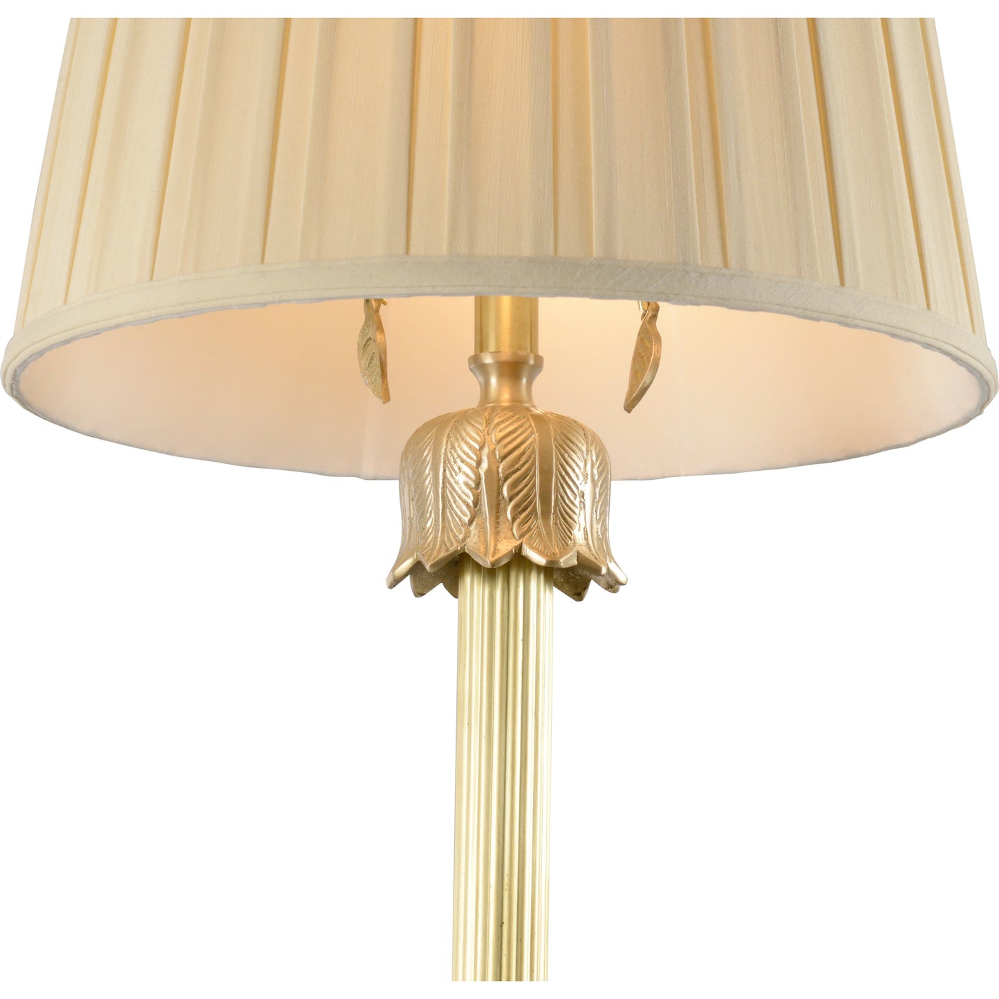 002 SI-2104331 | Closeup | The Breakers Brass Column Lamp by Wildwood in gold. Made from unique in a modern style.