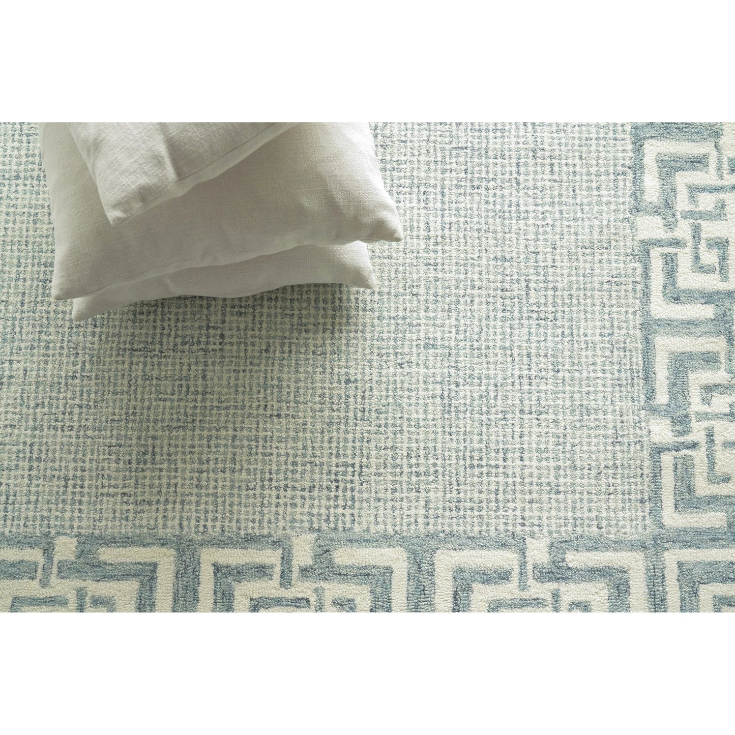 006 SI-2383798,SI-2383799 | Lifestyle | Caprice 2701 Rug by Exquisite Rugs in aqua. Made from new zealand wool in a unique style.