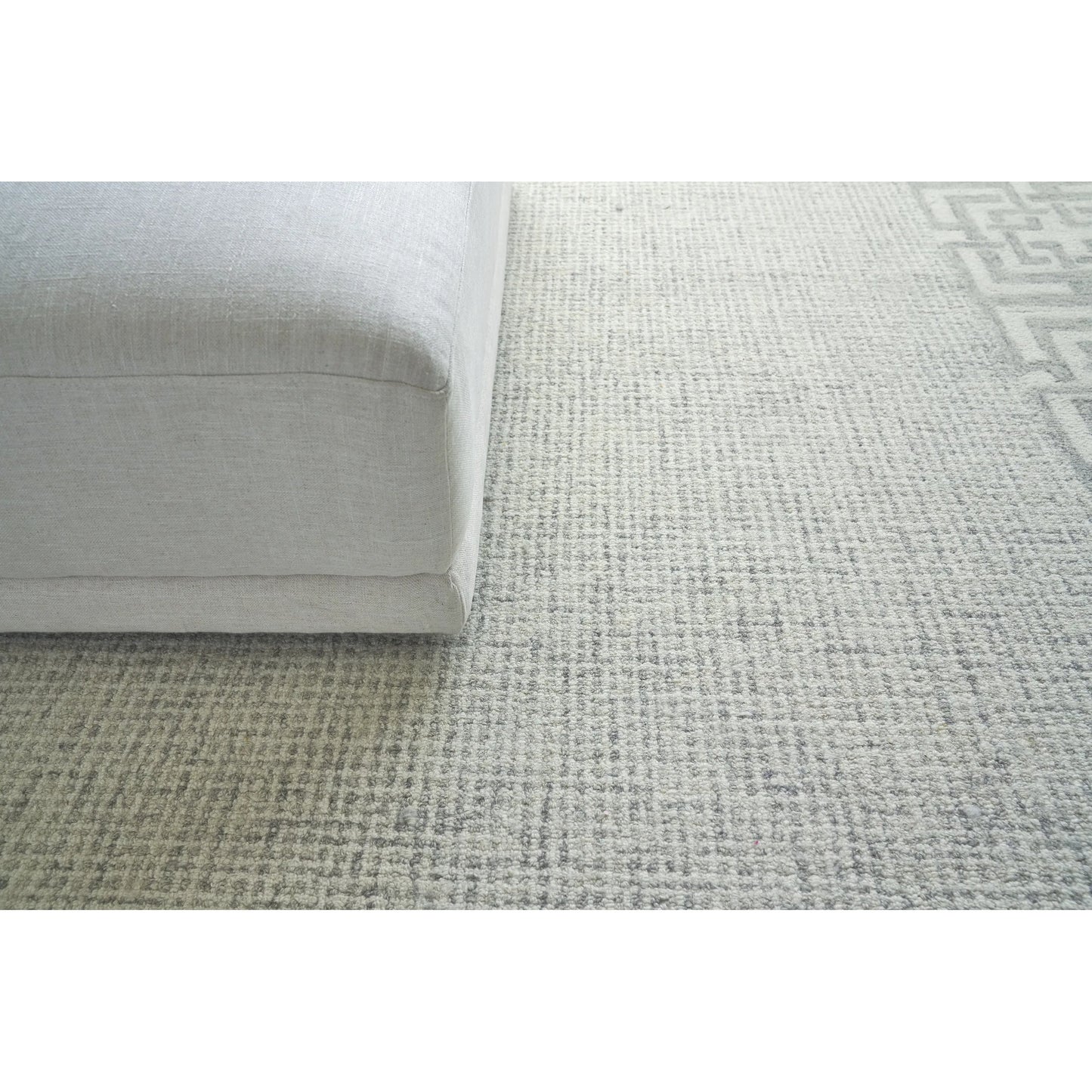 002 SI-1827456,SI-1827457,SI-1827458,SI-1827459,SI-1827460,SI-1827461 | Additional Silo | Caprice 2706 Rug by Exquisite Rugs in silver, ivory. Made from new zealand wool in a unique style.