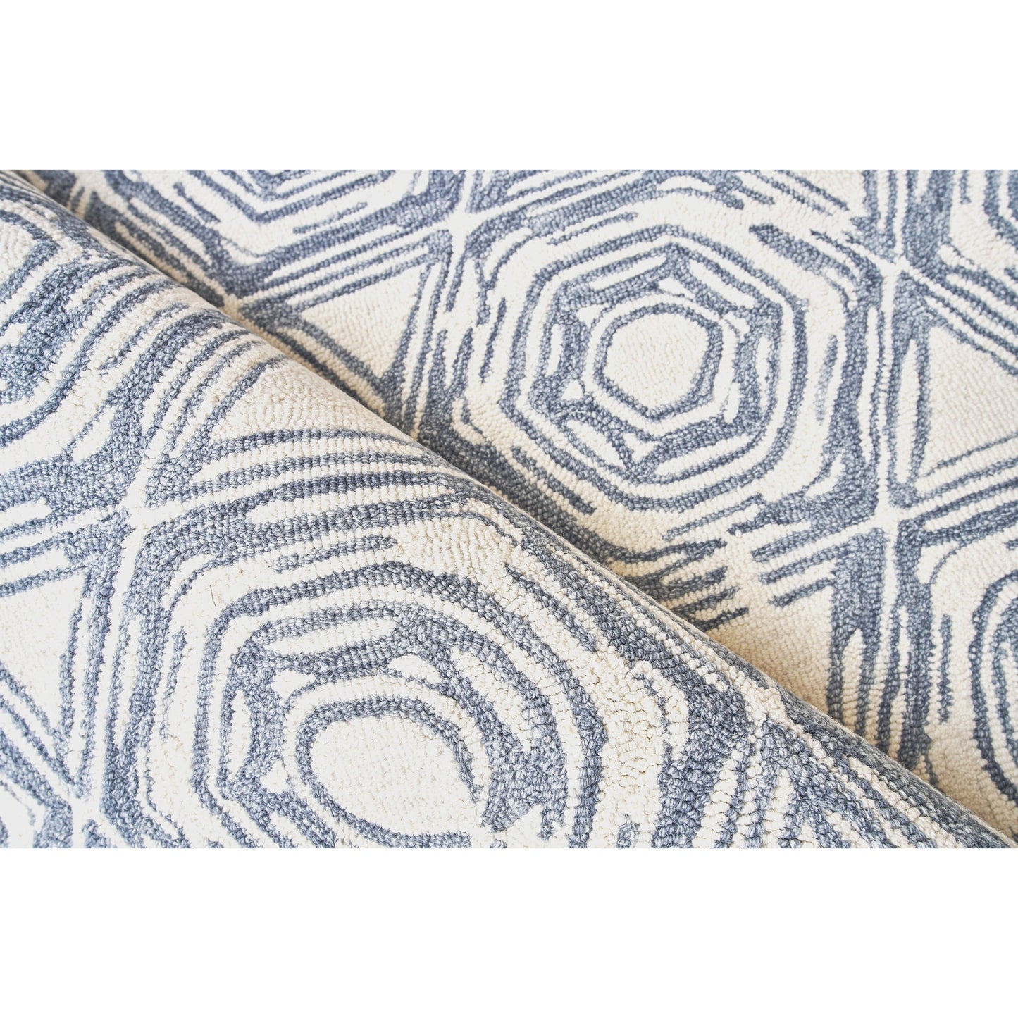 004 SI-1827468,SI-1827469,SI-1827470,SI-1827471,SI-1827472,SI-1827473 | Closeup | Caprice Rug - Dark Blue, Ivory by Exquisite Rugs in dark blue, ivory. Made from new zealand wool in a unique style.