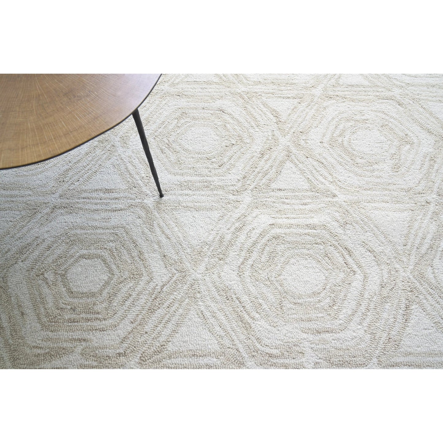 005 SI-2383805,SI-2383806 | Additional Silo | Caprice 2710 Rug by Exquisite Rugs in beige, ivory. Made from new zealand wool in a unique style.