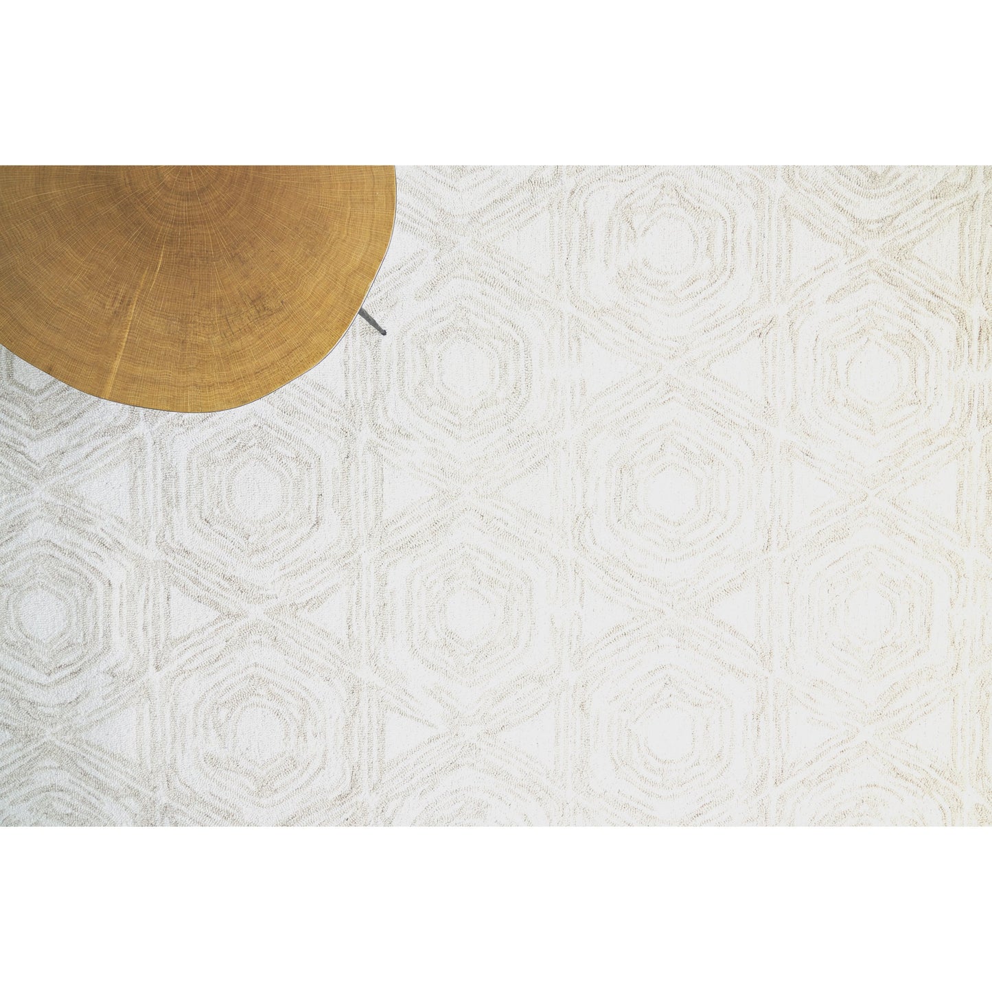 002 SI-1827474,SI-1827475,SI-1827476,SI-1827477,SI-1827478,SI-1827479 | Closeup | Caprice 2710 Rug by Exquisite Rugs in beige, ivory. Made from new zealand wool in a unique style.