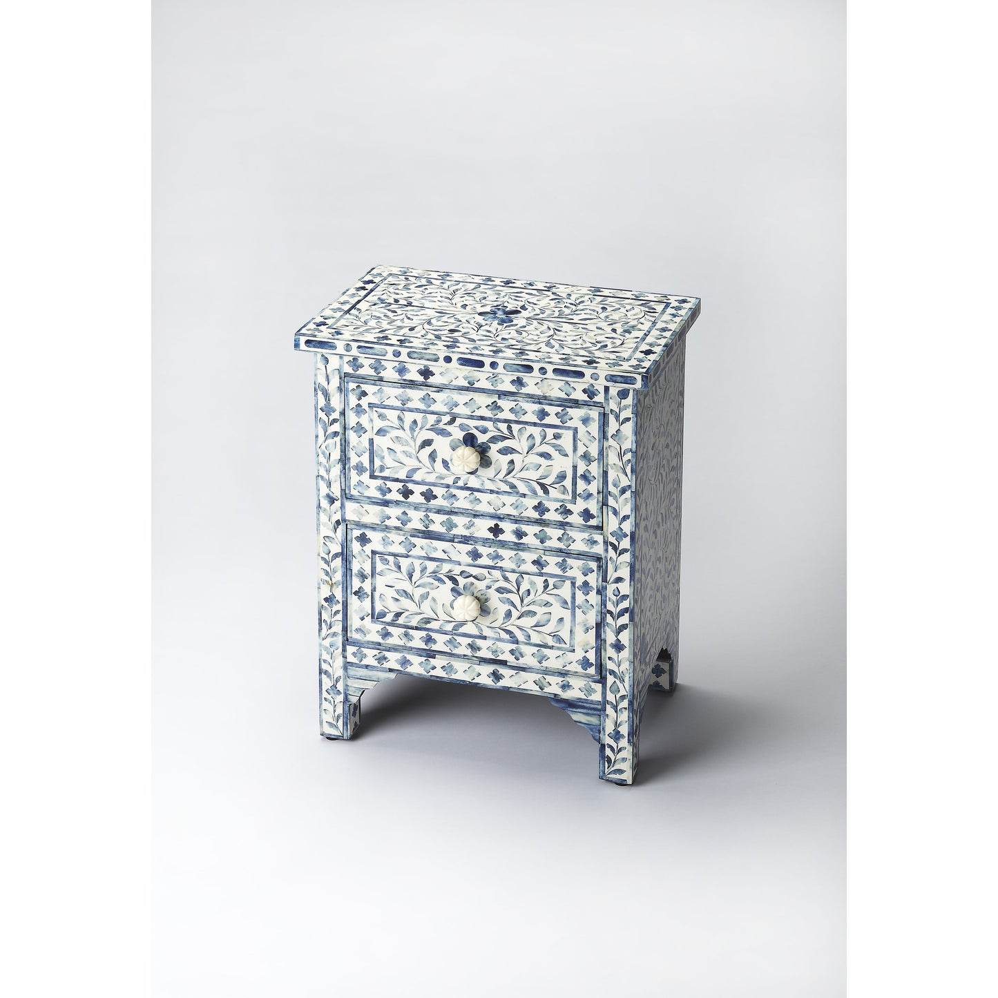 008 O-BUTLER-2865319 | Additional Silo | Vivienne Beige Bone Inlay Accent Chest by Butler Specialty Company. Made from unique in a traditional style.