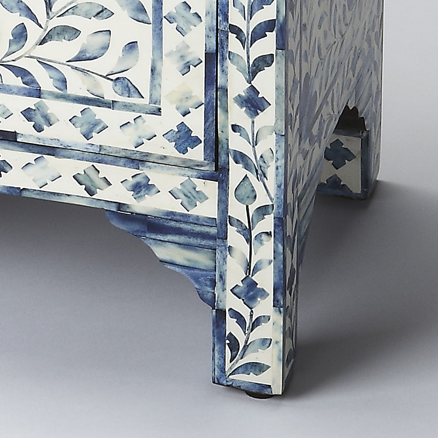 004 O-BUTLER-2865319 | Additional Silo | Vivienne Beige Bone Inlay Accent Chest by Butler Specialty Company. Made from unique in a traditional style.
