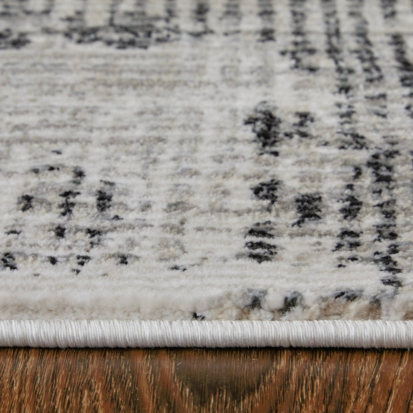 007 SI-2158946,SI-2158947,SI-2158948,SI-2158949,SI-2158950,SI-2259756 | Closeup | Sonora Rug - SNR39NYF by Feizy in gray, ivory. Made from polypropylene, polyester, viscose in a unique style.