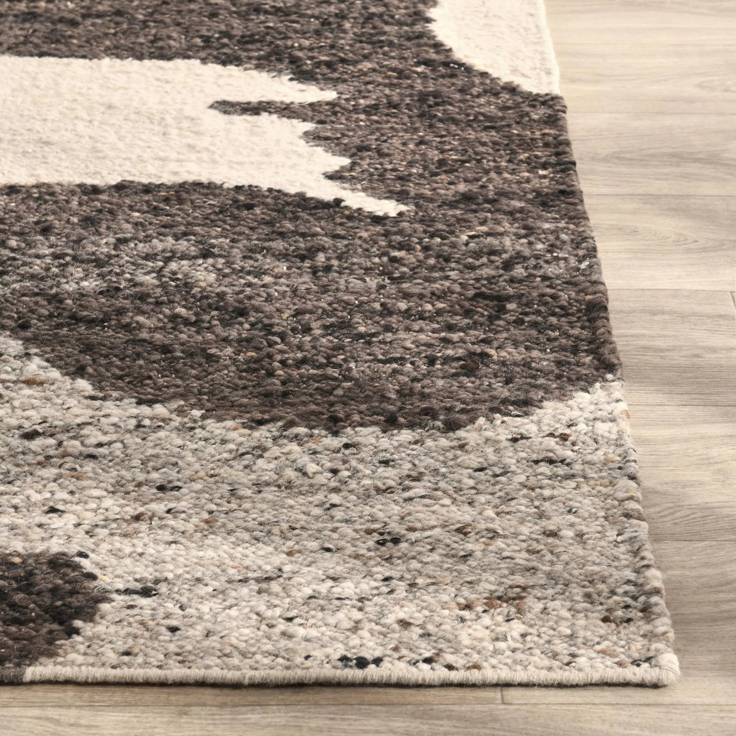 014 SI-2256256 | Closeup | Hesperia Wool Pattern Rug by Villa by Classic Home. Made from 100% wool in a unique style.
