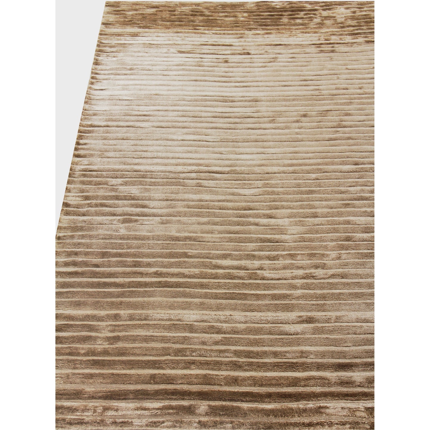 003 SI-1828401,SI-1828404,SI-1828405 | Closeup | High Low Rug - Khaki by Exquisite Rugs in khaki. Made from viscose in a unique style.