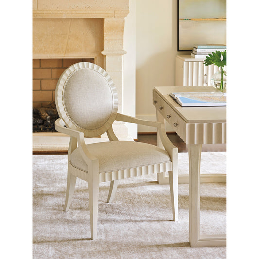 Gilmore Desk Chair by Sligh in linen white. Made from unique in a traditional style.