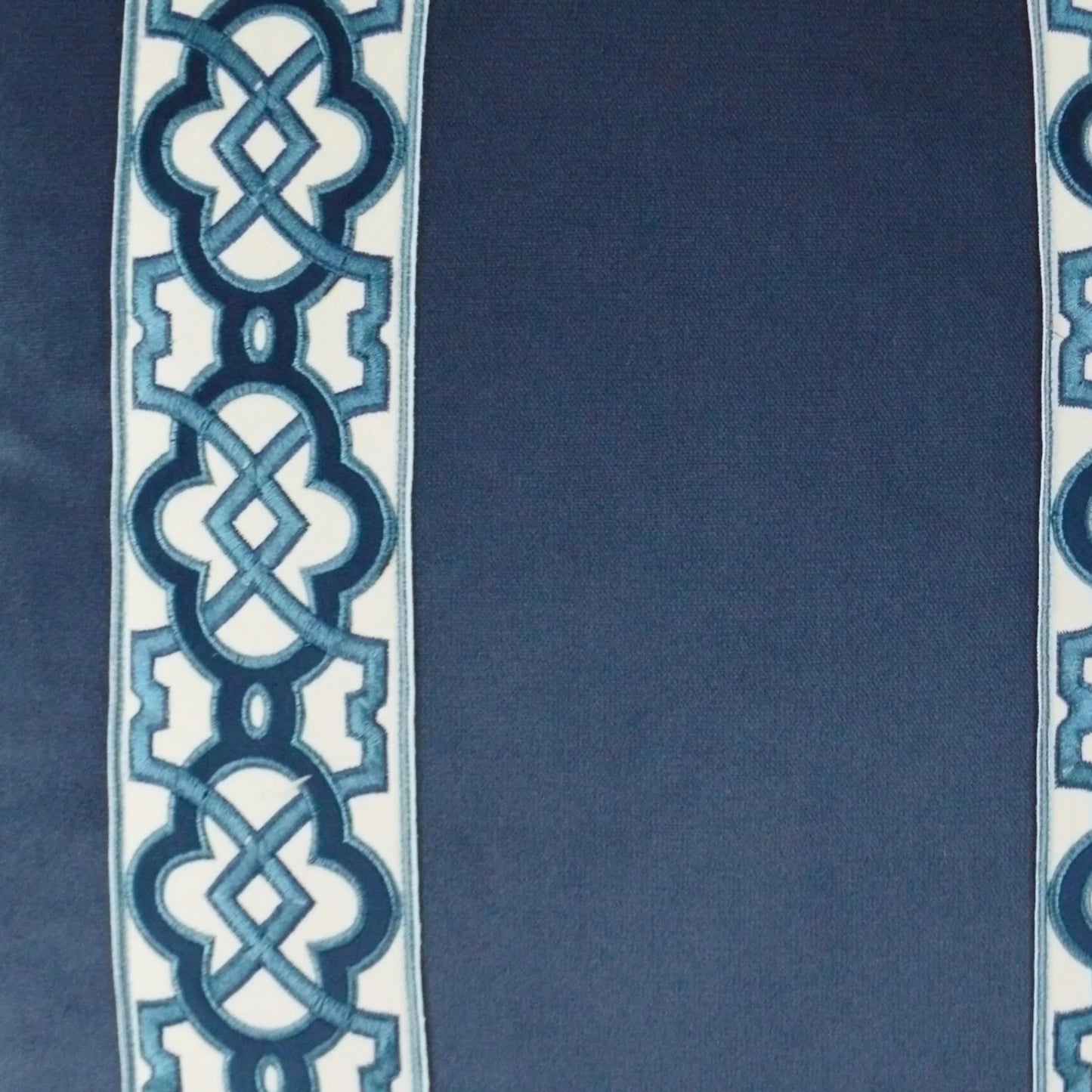 001 SI-2380511 | Closeup | Athenee Pillow by DV Kap Home. Made from 100% polyester in a modern style.