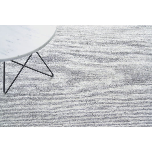Crush Rug - Dark Silver, Silver by Exquisite Rugs in dark silver, silver. Made from bamboo silk in a unique style.