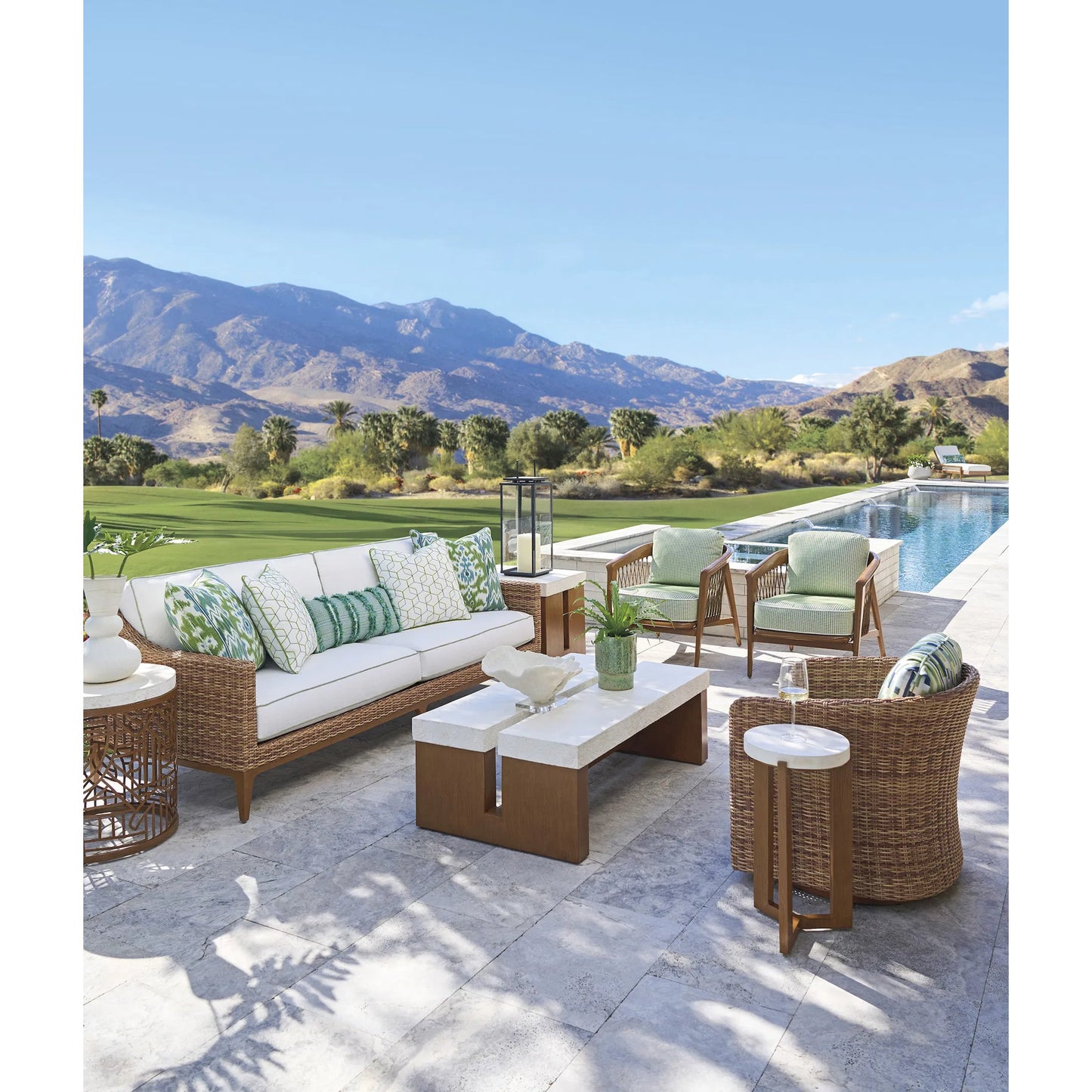 006 SI-2259587 | Lifestyle | Palm Desert Poolside Round Accent Table by Tommy Bahama Outdoor in white agate. Made from unique in a unique style.