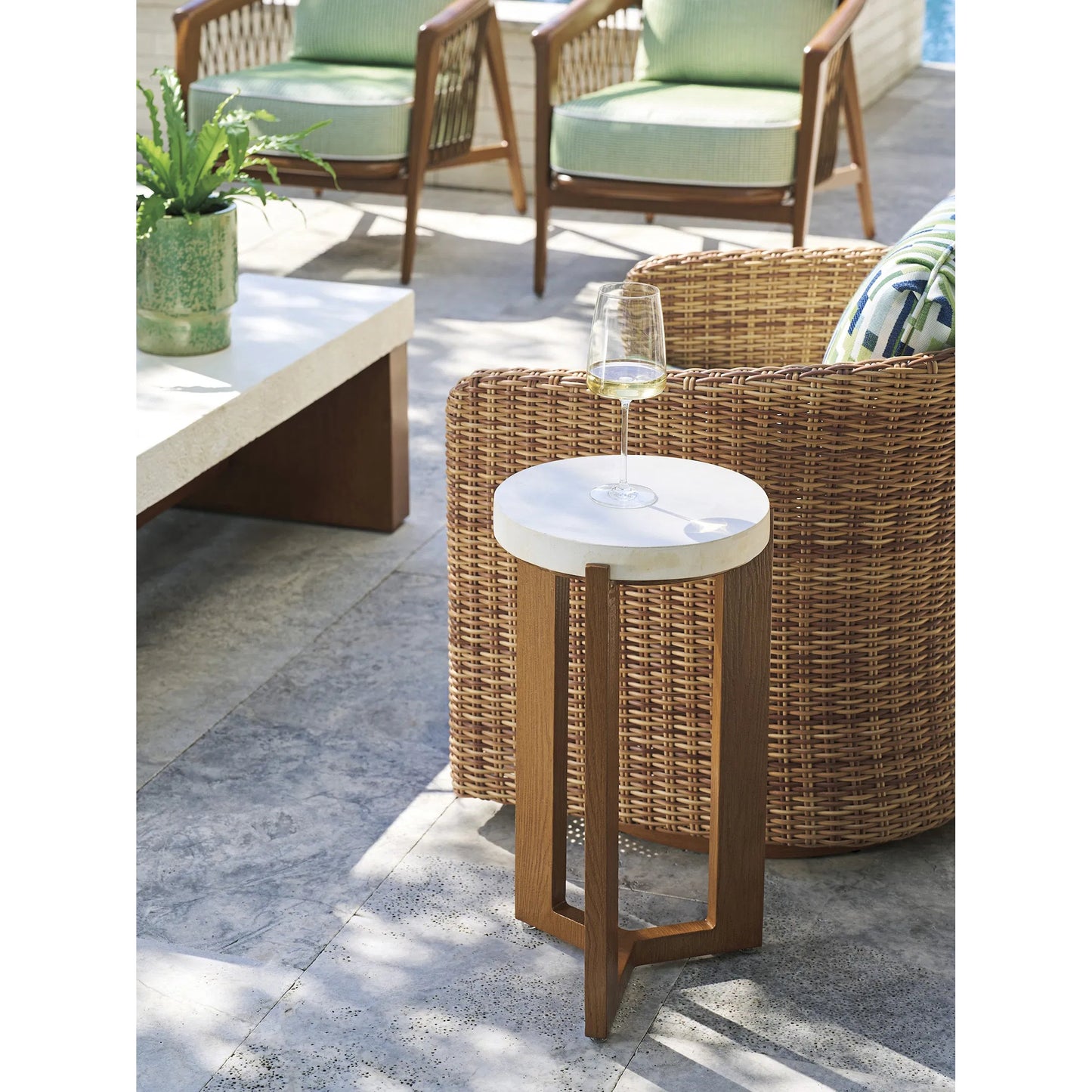 003 SI-2259587 | Additional Silo | Palm Desert Poolside Round Accent Table by Tommy Bahama Outdoor in white agate. Made from unique in a unique style.