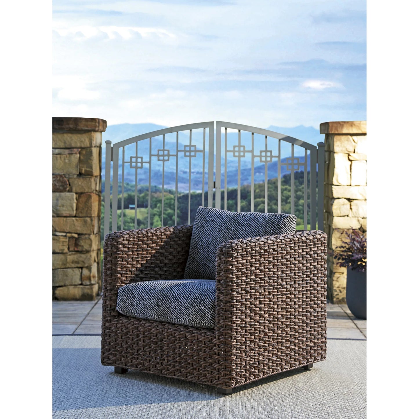 002 SI-2242589 | Additional Silo | Kilimanjaro Outdoor Lounge Chair by Tommy Bahama Outdoor in tobacco. Made from unique in a unique style.