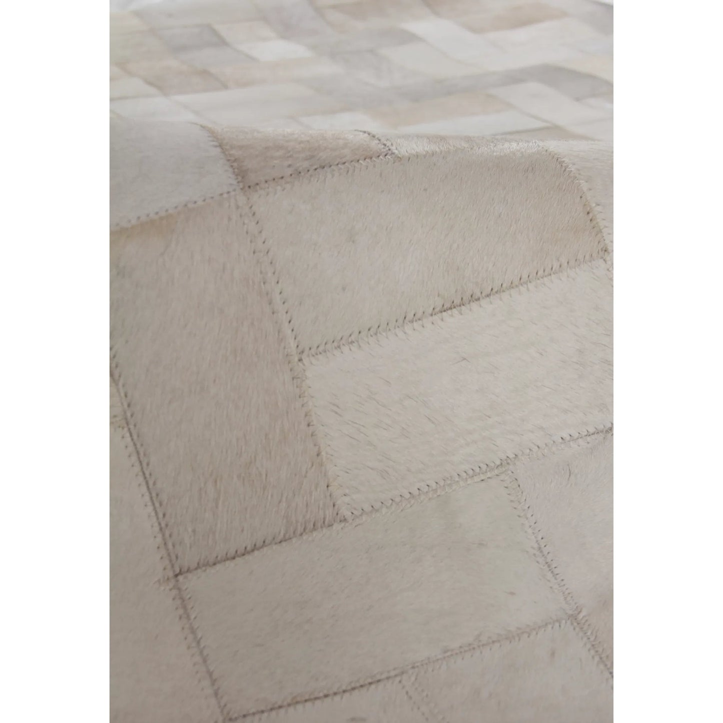 005 SI-2383886 | Additional Silo | Natural Hide 3354 Rug by Exquisite Rugs in ivory, multi. Made from leather hide in a unique style.