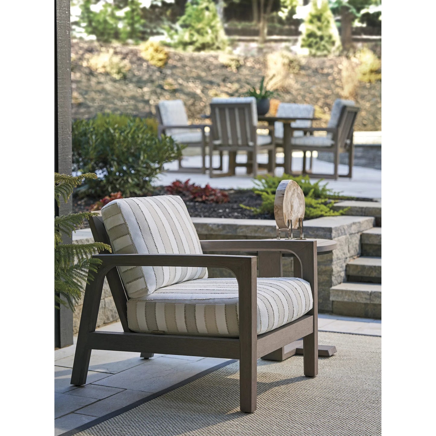 003 SI-2242634 | Lifestyle | Mozambique Wing Chair by Tommy Bahama Outdoor. Made from unique in a transitional style.