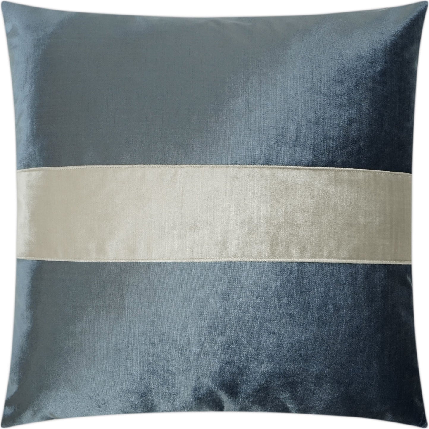 001 SR-738929 | Primary Silo | Iridescence Band by DV Kap Home. Made from 100% polyester in a transitional style.