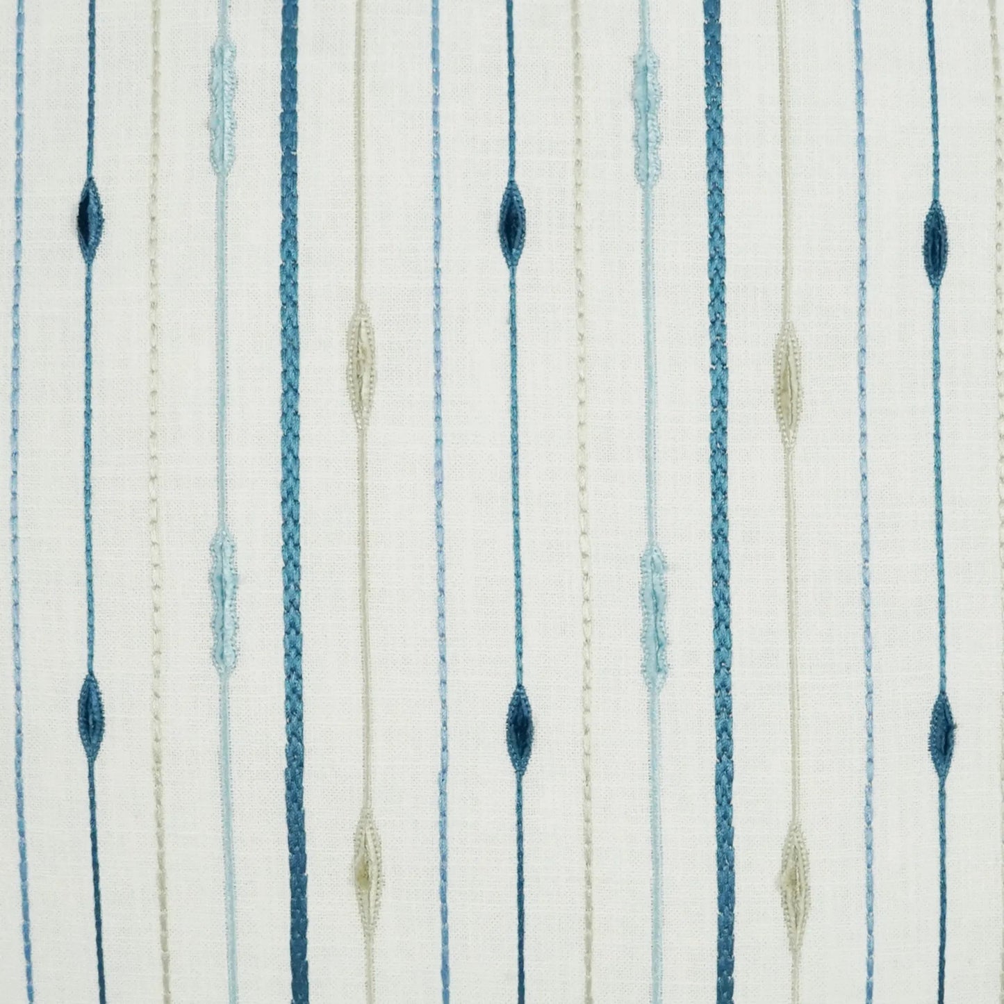 003 SI-2381905 | Closeup | Pacesetter Pillow by DV Kap Home. Made from 100% polyester in a transitional style.