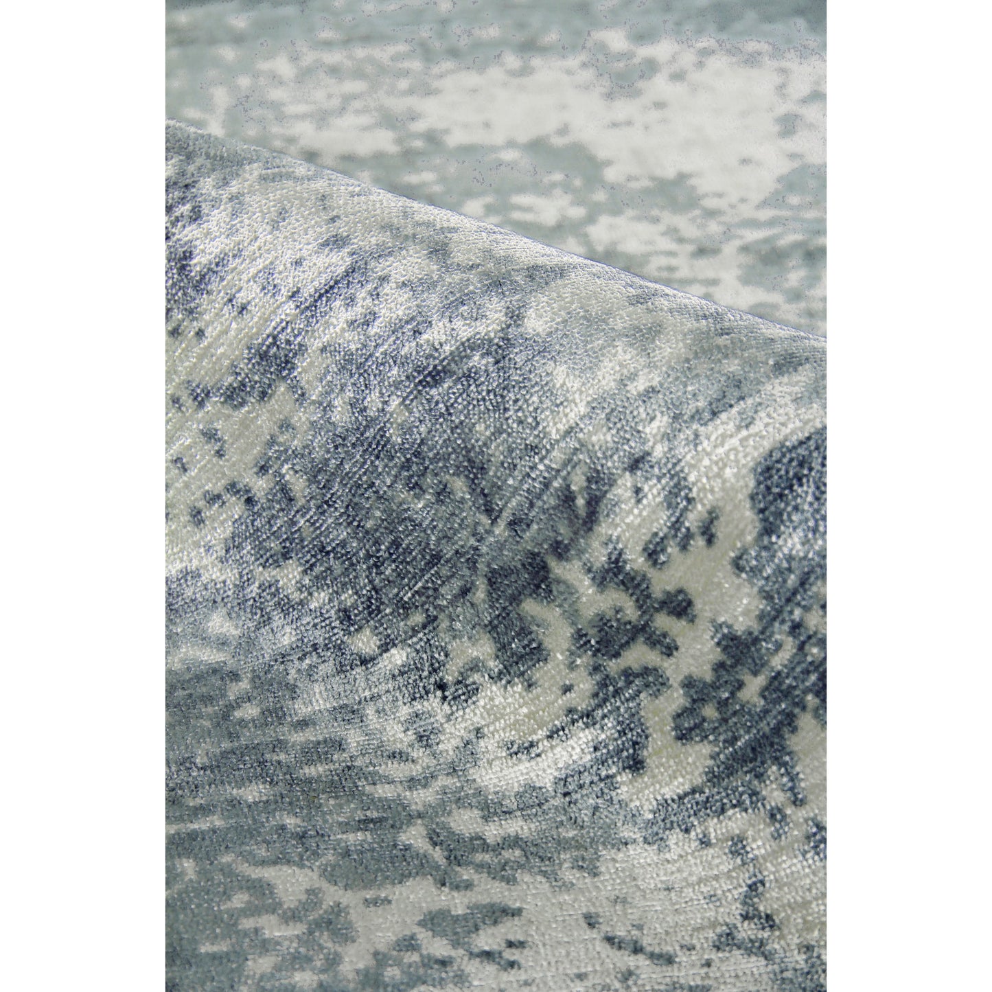 004 SI-1909609,SI-1909610,SI-1909611 | Closeup | Koda 3393 Rug by Exquisite Rugs in light blue/multi. Made from unique in a unique style.