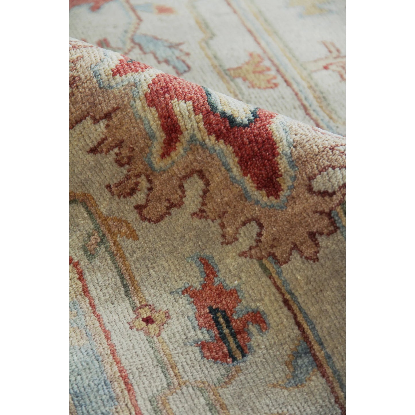 006 SI-2383914 | Additional Silo | Antique Weave Serapi 3447 Rug by Exquisite Rugs in ivory, light blue. Made from new zealand wool in a unique style.