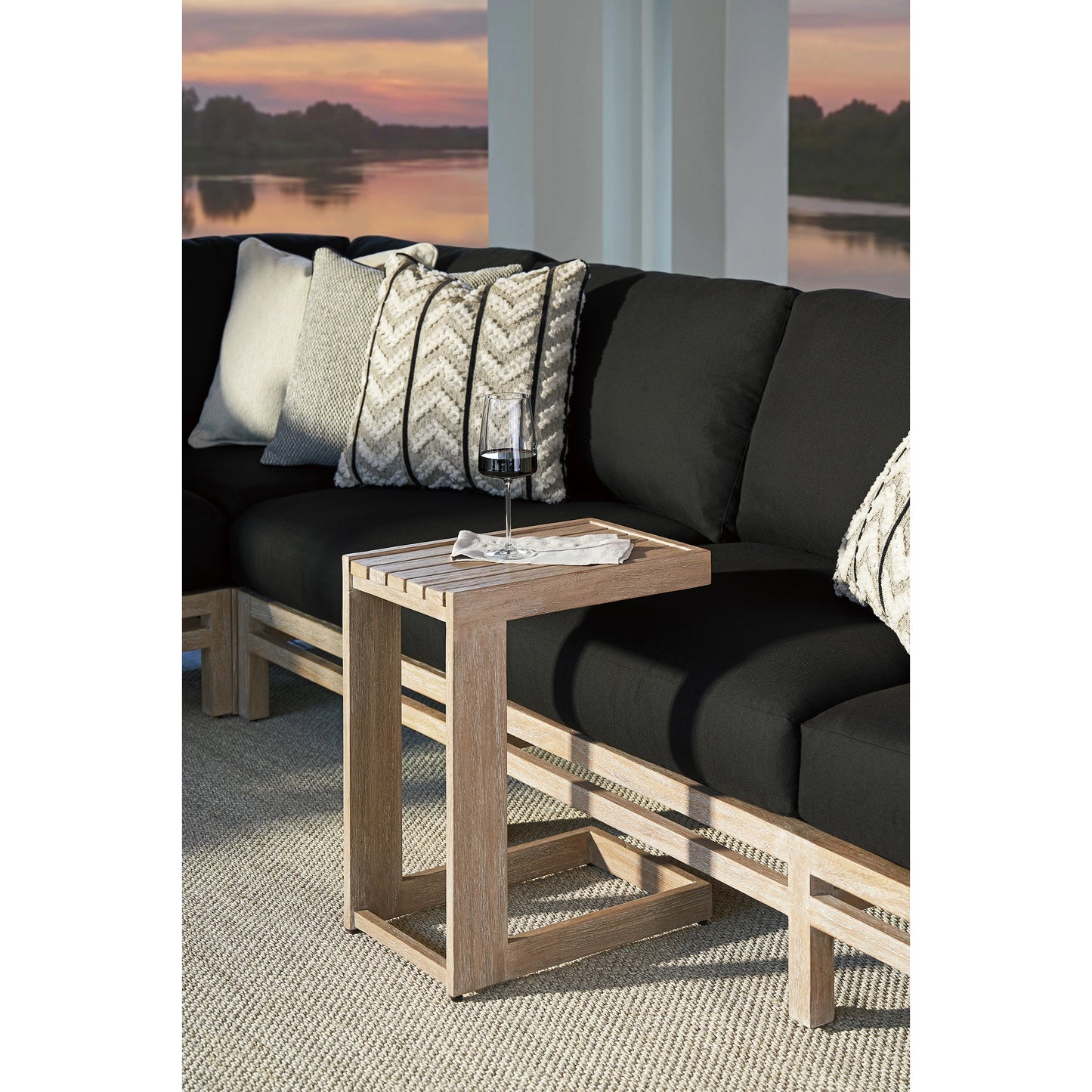 005 SI-2013310 | Lifestyle | Stillwater Cove Drink Table by Tommy Bahama Outdoor in light taupe, ivory cerusing. Made from unique in a modern style.