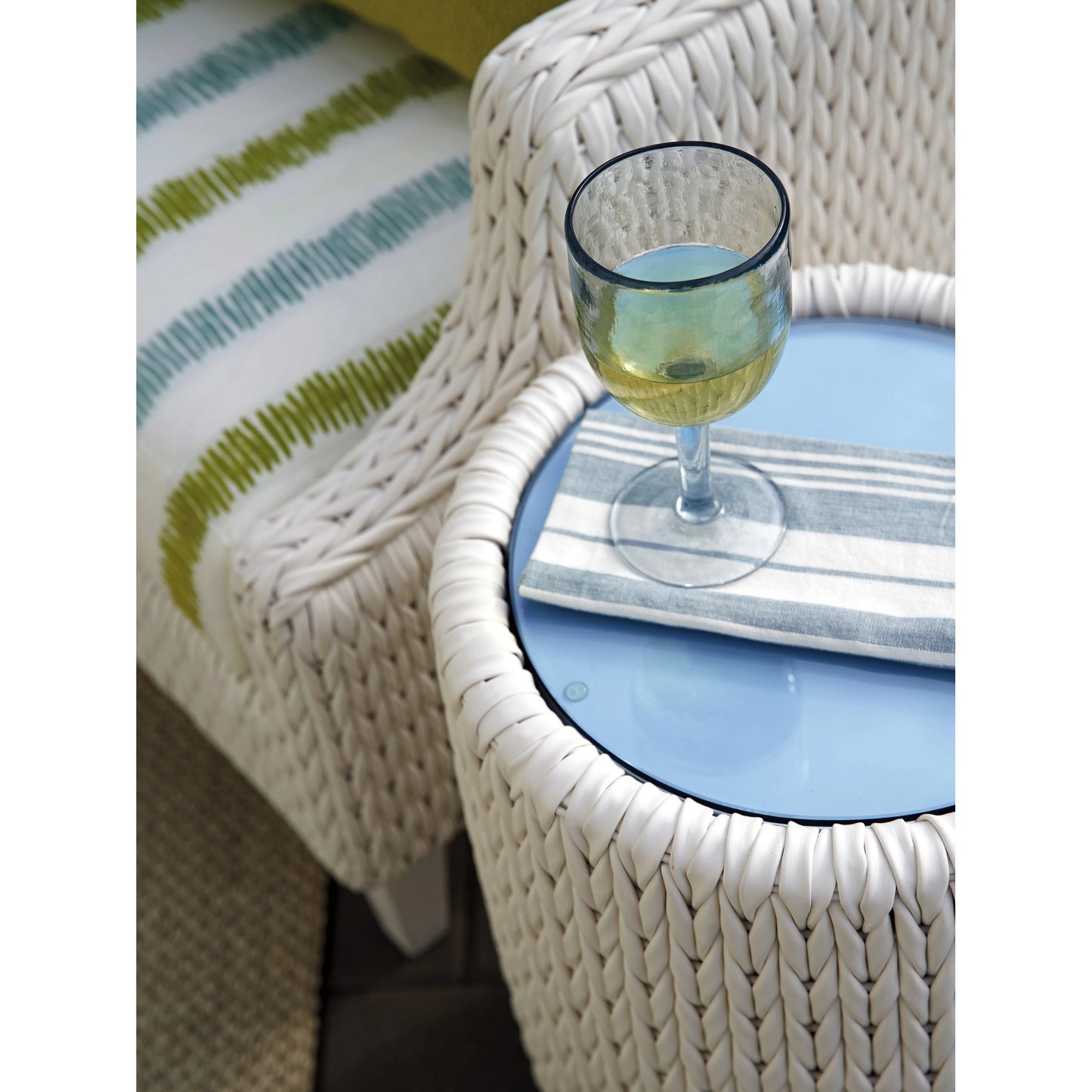 002 SI-2013333 | Additional Silo | Ocean Breeze Promenade Accent Table by Tommy Bahama Outdoor in pearl white. Made from unique in a cottage & farmhouse style.