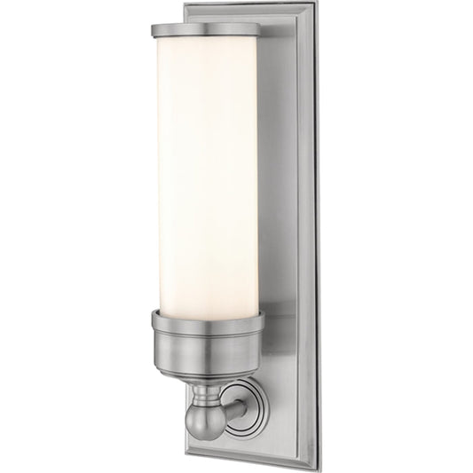 Everett Bath Bracket by Hudson Valley. Made from brass in a transitional style.