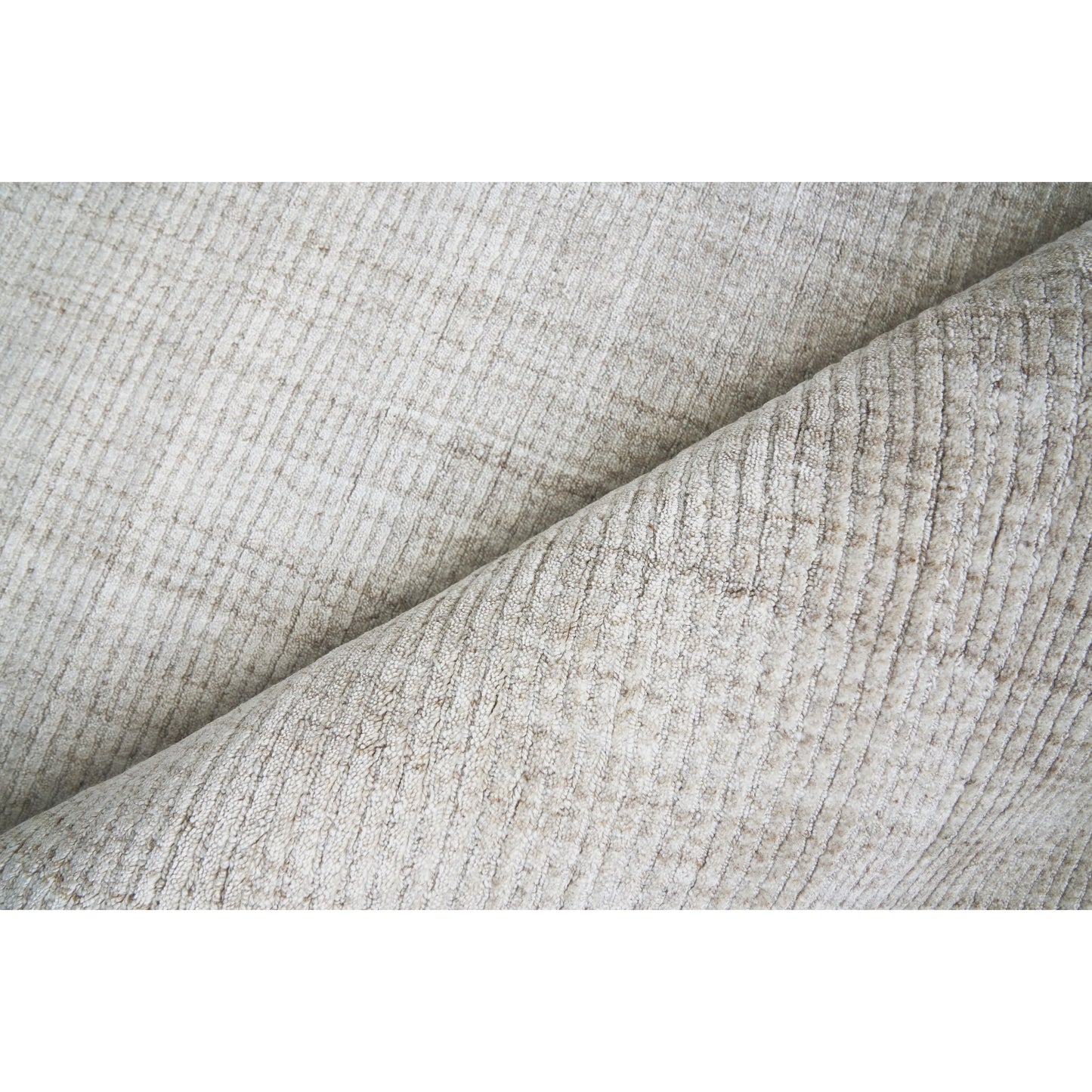 002 SI-1829529,SI-1829530,SI-1829531,SI-1829532,SI-1829533,SI-1829534 | Closeup | Robin Rug - Light Beige by Exquisite Rugs in light beige. Made from bamboo silk, cotton in a unique style.