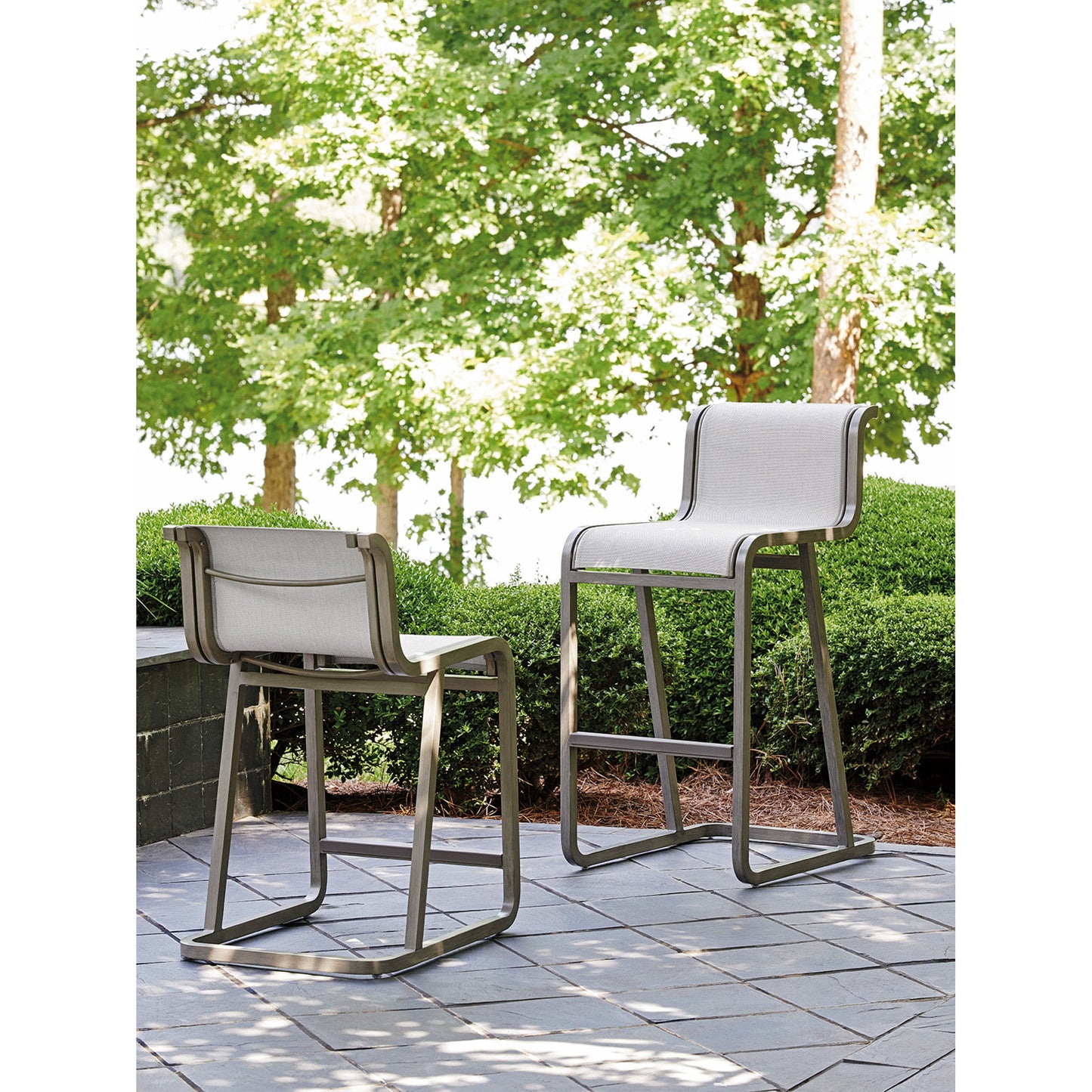 004 SR-836627 | Lifestyle | Del Mar Counter Stool by Tommy Bahama Outdoor in gray. Made from unique in a modern style.