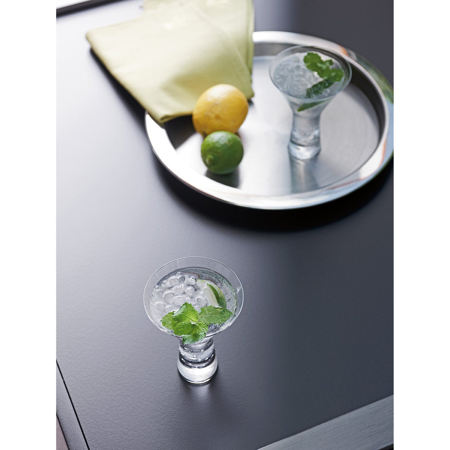 008 SR-836730 | Lifestyle | Del Mar Rectangular Cocktail Table by Tommy Bahama Outdoor in platinum gray. Made from unique in a modern style.