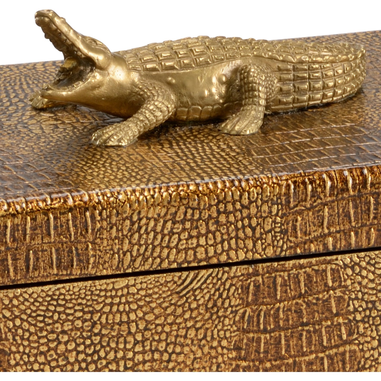 004 SR-381875 | Closeup | Alligator Box by Chelsea House. Made from wood, composite in a coastal style.