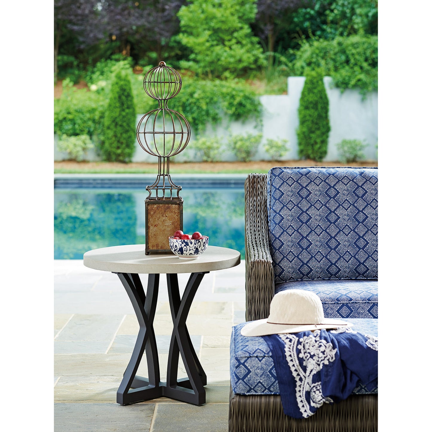 003 SR-836777 | Lifestyle | Cypress Point Ocean Terrace Side Table by Tommy Bahama Outdoor. Made from unique in a modern style.