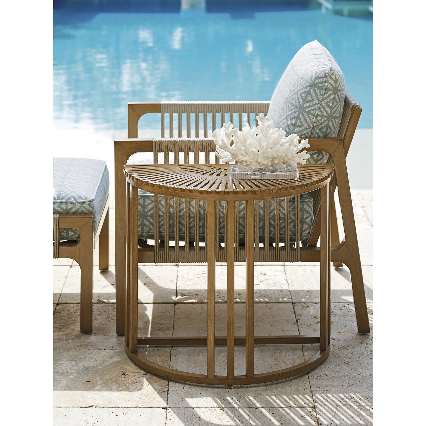 003 SR-836637 | Lifestyle | St Tropez Demilune End Table by Tommy Bahama Outdoor. Made from unique in a modern style.