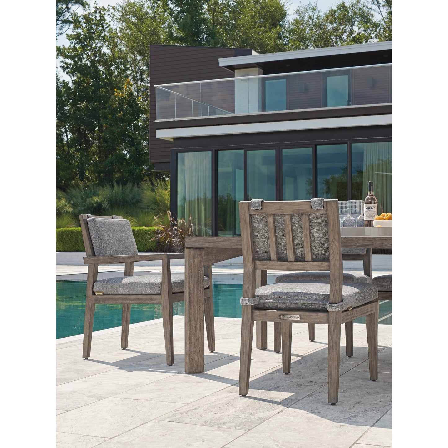 003 SI-1770889 | Lifestyle | La Jolla Dining Chair by Tommy Bahama Outdoor. Made from unique in a transitional style.
