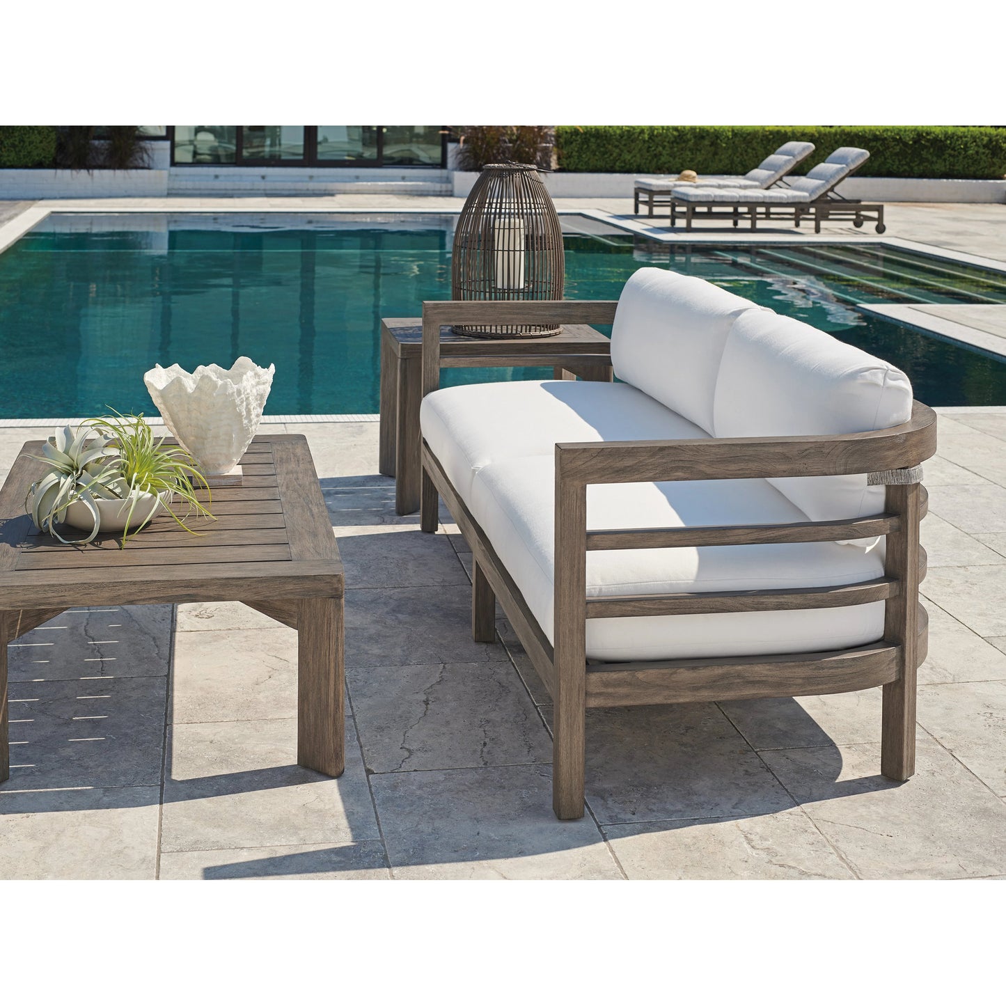 004 SI-1962956 | Lifestyle | La Jolla Sofa by Tommy Bahama Outdoor in taupe, white and taupe-gray patina. Made from unique in a modern style.
