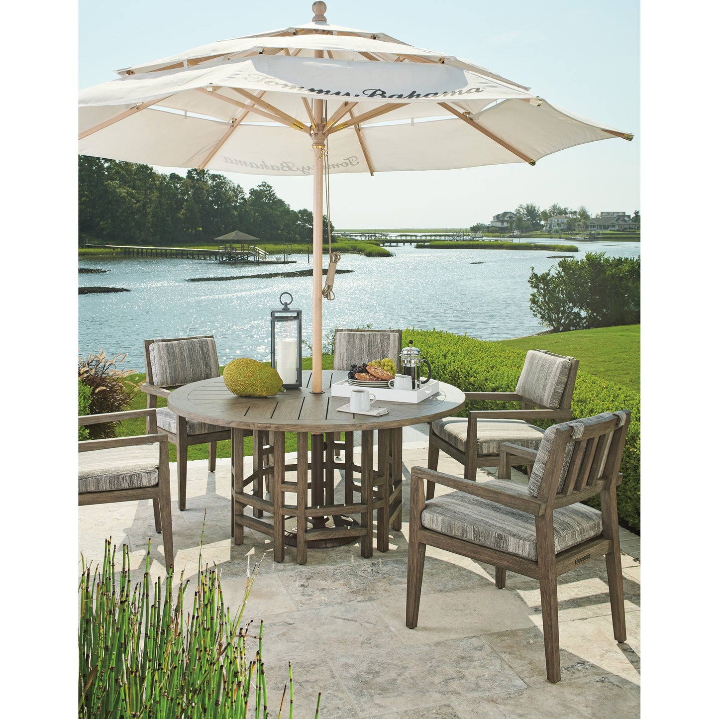 004 SI-1770871 | Lifestyle | La Jolla Dining Arm Chair by Tommy Bahama Outdoor in vintage. Made from unique in a transitional style.